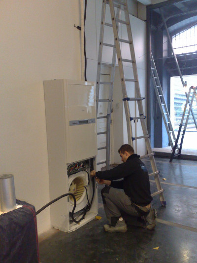 aire acondicionado INTERIOR SUELO VERTICAL oficinas